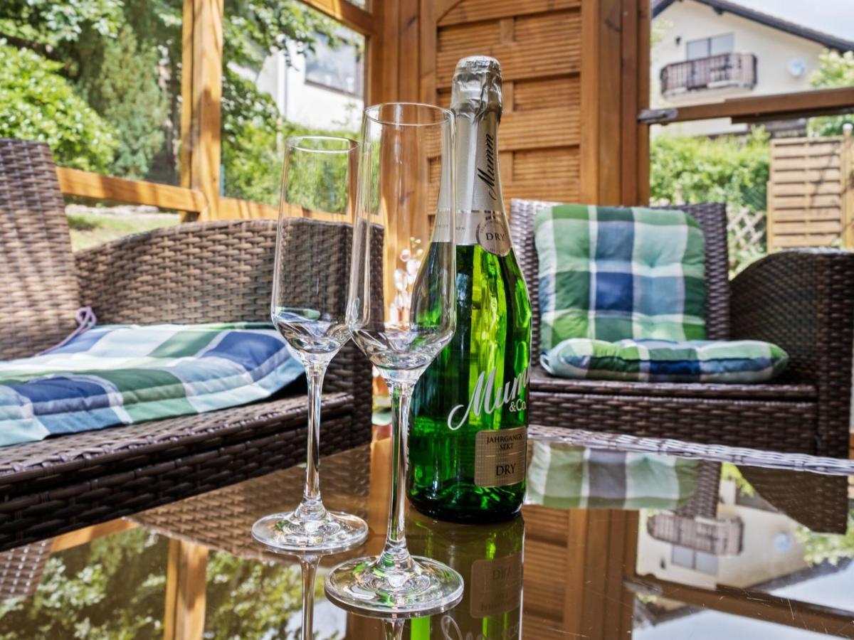 Idyllic Bungalow In Feusdorf With Forest View المظهر الخارجي الصورة