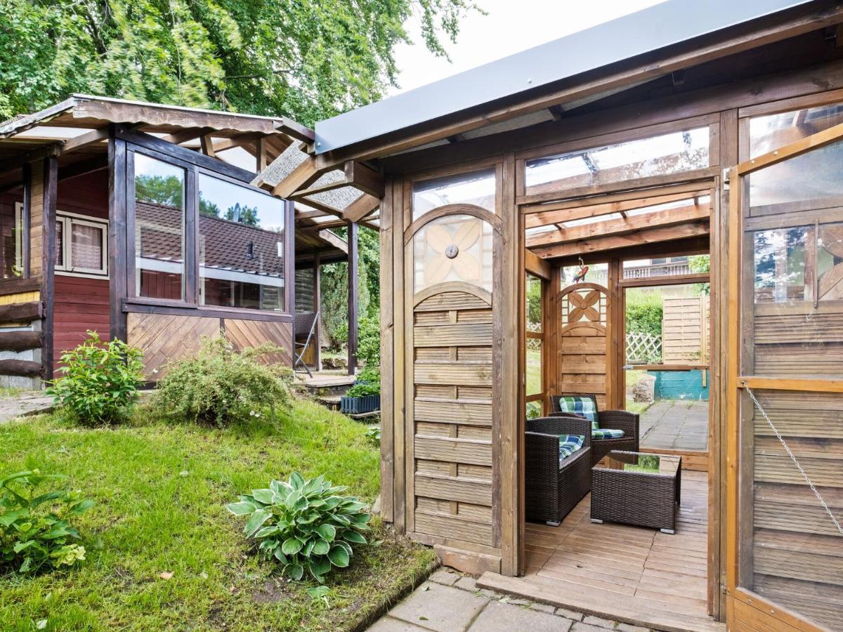 Idyllic Bungalow In Feusdorf With Forest View المظهر الخارجي الصورة