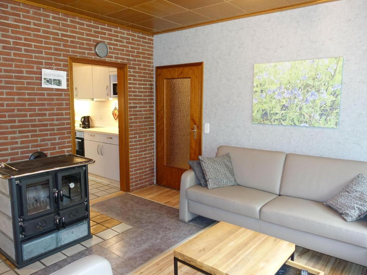 Idyllic Bungalow In Feusdorf With Forest View المظهر الخارجي الصورة